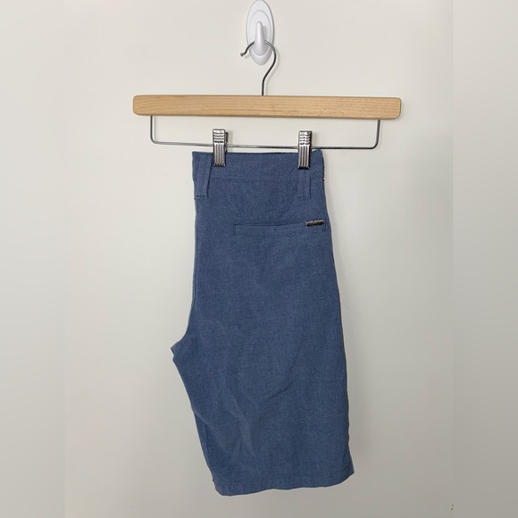 Men’s Volcom casual shorts - Picture 2 of 3